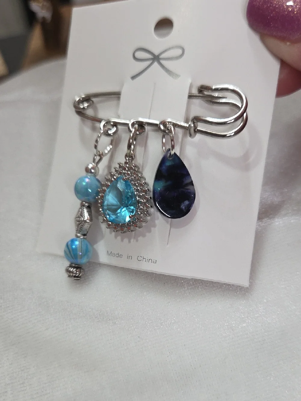 Hand Crafted Kilt Pin Brooch Elegant Beads Retro Vintage Style Unique Trendy